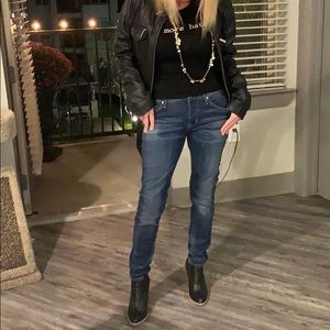 Low rise Hudson  dark jeans